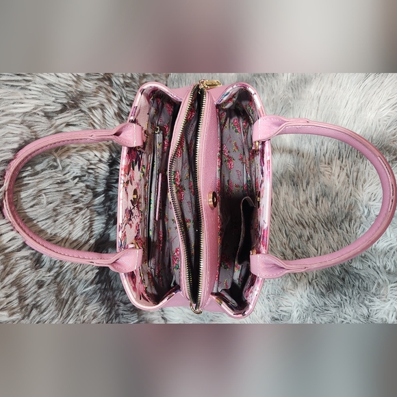 Betsey Johnson Elegant Pink Handbag - Picture 3 of 11